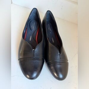 Rockport‎ Black Flat leather sz 7.5